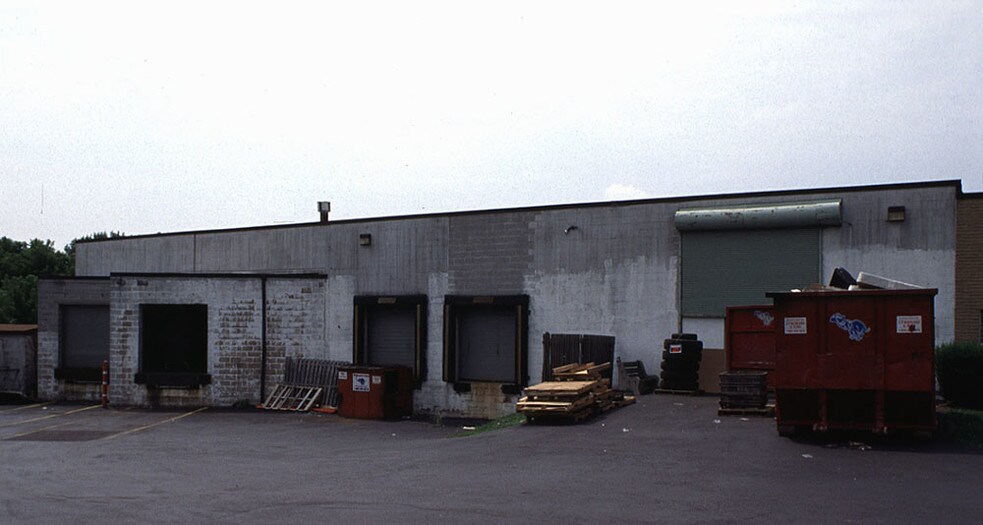 More Photos Of 300 Enterprise Ln, Colmar Warehouse For Sale