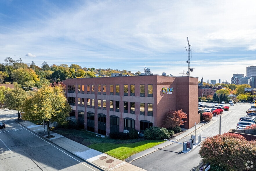 More Photos Of 10 Orms St, Providence Office For Lease