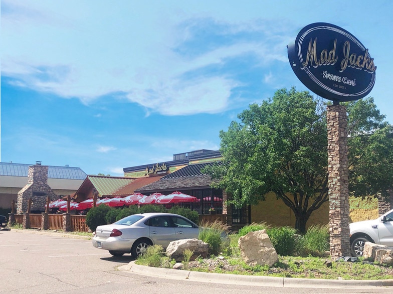 More Photos Of 8078 Brooklyn Blvd, Brooklyn Park Restaurant For Sale