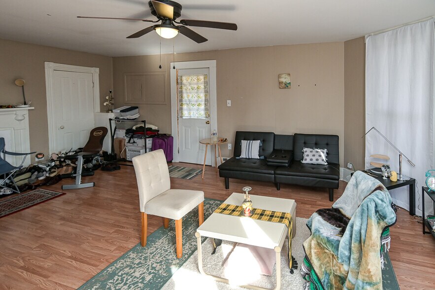 More Photos Of 304 Washington St E, Fayetteville Specialty For Sale