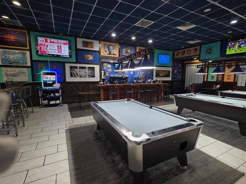 More Photos Of 4329 George Washington Memorial Hwy, Hayes Restaurant For Sale