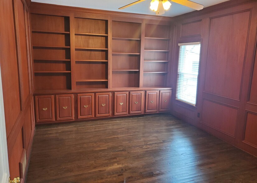 More Photos Of 2997 Johnson Ferry Rd, Marietta Office For Lease