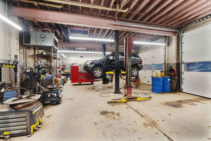 More Photos Of 1791 Elmwood Ave, Warwick Freestanding For Sale