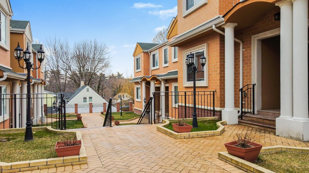 More Photos Of 90 Steamboat Rd, Great Neck Land For Sale