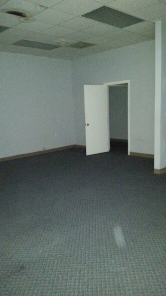 More Photos Of 4582 Cumberland Rd, Fayetteville Freestanding For Lease