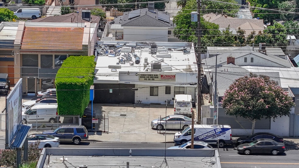 More Photos Of 18650 Parthenia St, Northridge Service For Sale