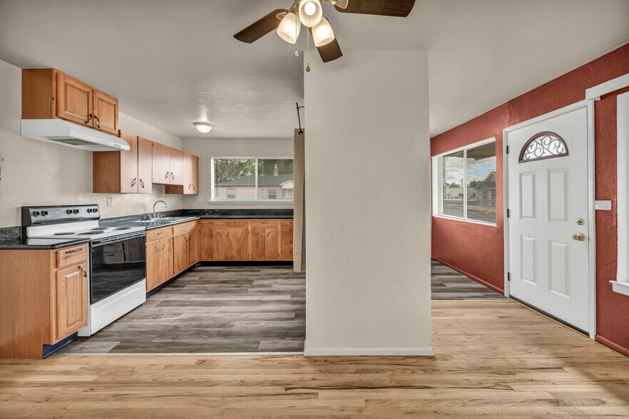 More Photos Of 908 12th St, Sparks Apartments For Sale