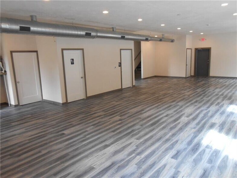 More Photos Of 205 Clairton Blvd, Pittsburgh Office For Lease