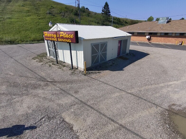 More Photos Of 631 NE Main St, Lewistown Lodge Meeting Hall For Sale