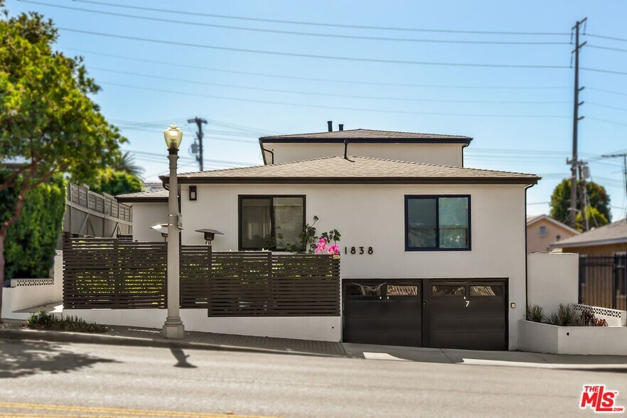 Primary Photo Of 1838 20th St, Santa Monica Apartments For Sale