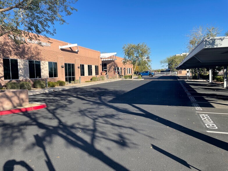 More Photos Of 10621 S 51st St, Phoenix Office Residential For Lease