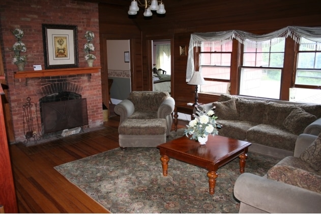 More Photos Of 885 Washington Mountain Rd, Washington Hotel For Sale