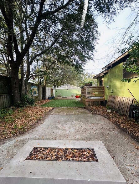 More Photos Of 1478 Remount Rd, Charleston General Retail For Sale