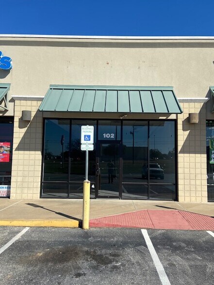 More Photos Of 711 Estes Dr, Longview Unknown For Lease