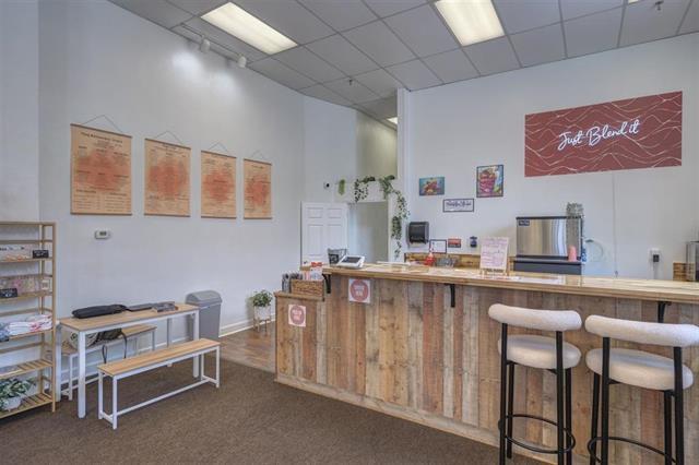 More Photos Of 301 W Main St, Radford Apartments For Sale