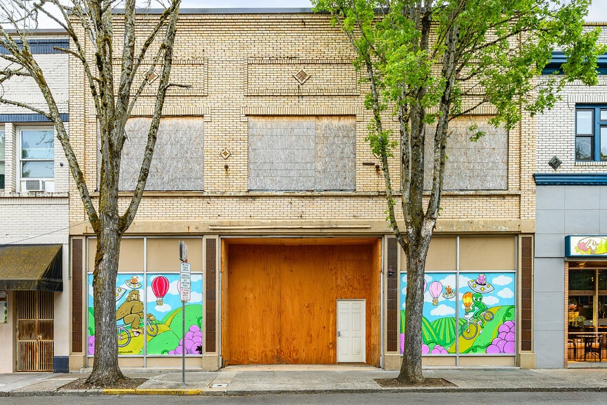 More Photos Of 433 NE 3rd St, Mcminnville Restaurant For Sale