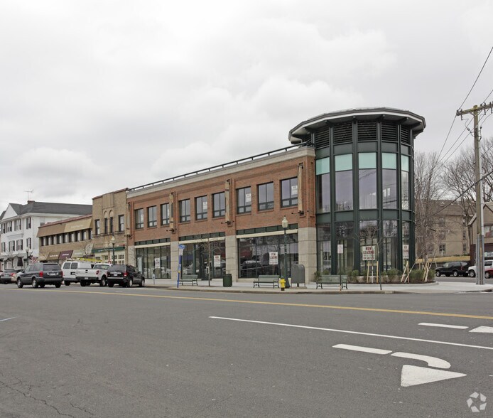 More Photos Of 448 Mamaroneck Ave, Mamaroneck Freestanding For Lease