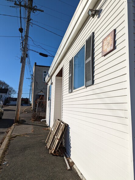 More Photos Of 16 Park St, Rockland Storefront For Sale