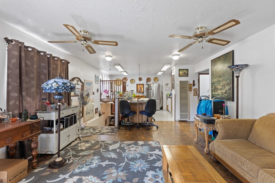 More Photos Of 5565 NE Stephens St, Winchester Auto Repair For Sale