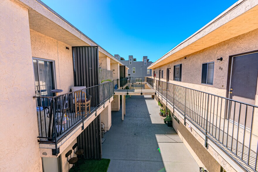 More Photos Of 3013 C St, San Diego Apartments For Sale