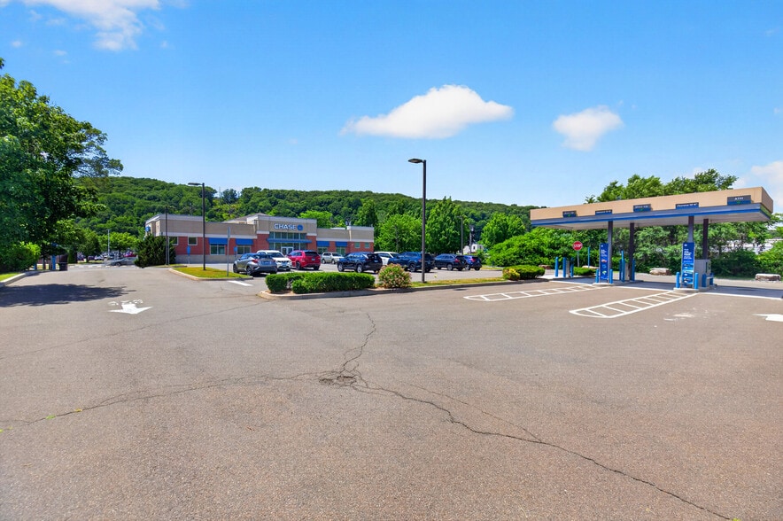 More Photos Of 149 Amity Rd, New Haven Bank For Sale