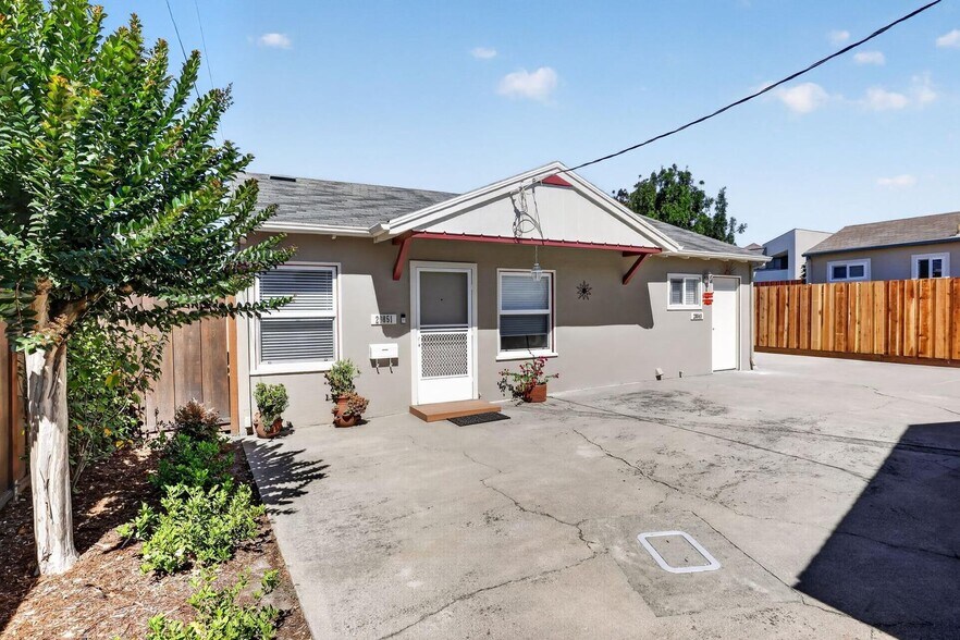 More Photos Of 20847 Chester St, Castro Valley Multifamily For Sale