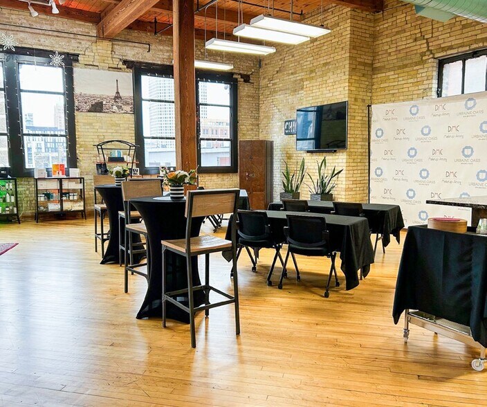 More Photos Of 231 E Buffalo St, Milwaukee Office For Sale