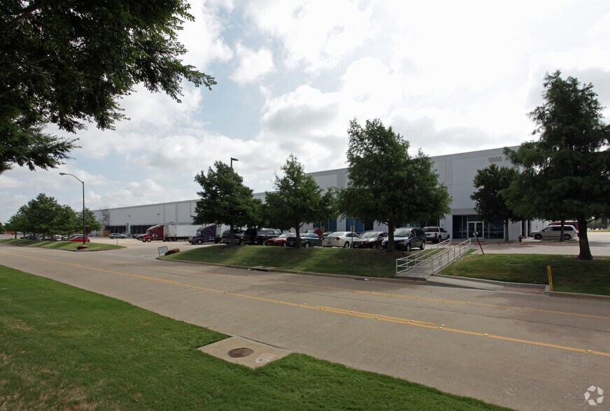 More Photos Of 1000 N 28th Ave, Dallas Warehouse For Lease