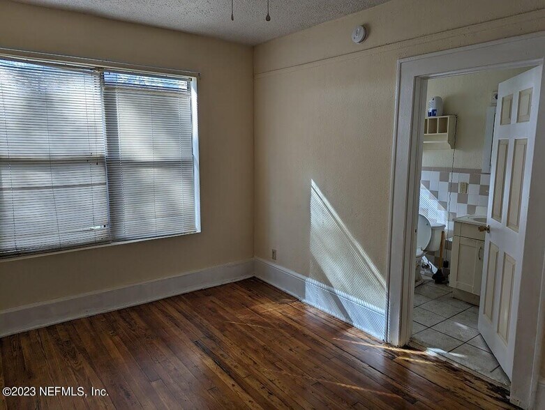More Photos Of 2514 Walnut St, Jacksonville Apartments For Sale