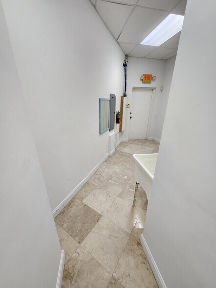 More Photos Of 2400 W Sample Rd, Pompano Beach Storefront Retail Office For Sale