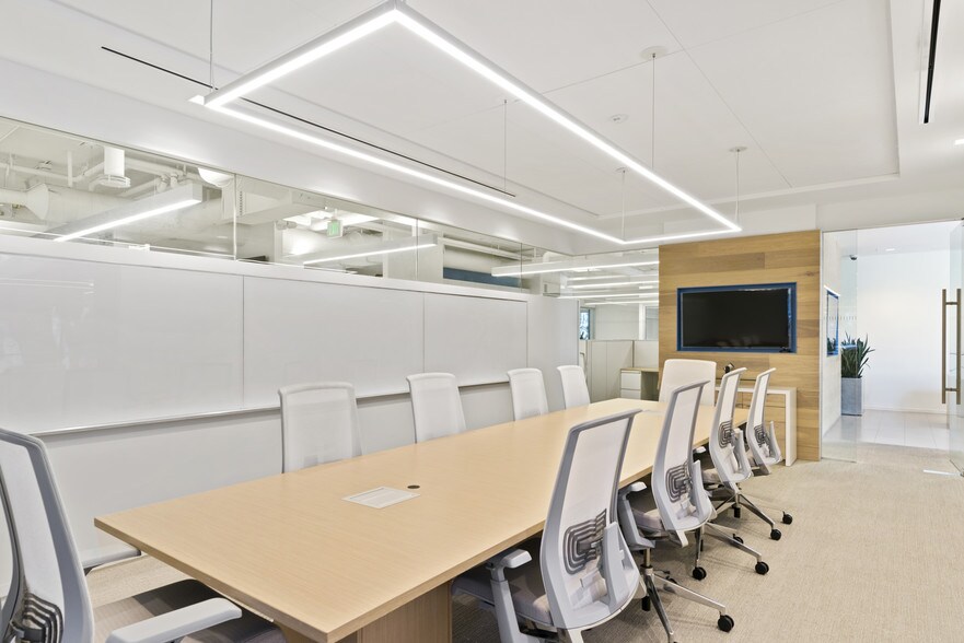 More Photos Of 2220 N University Dr, Newport Beach Office For Lease