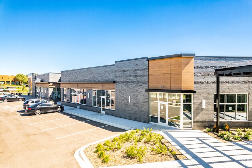 More Photos Of 855 Vikings Parkway, Eagan Restaurant For Lease