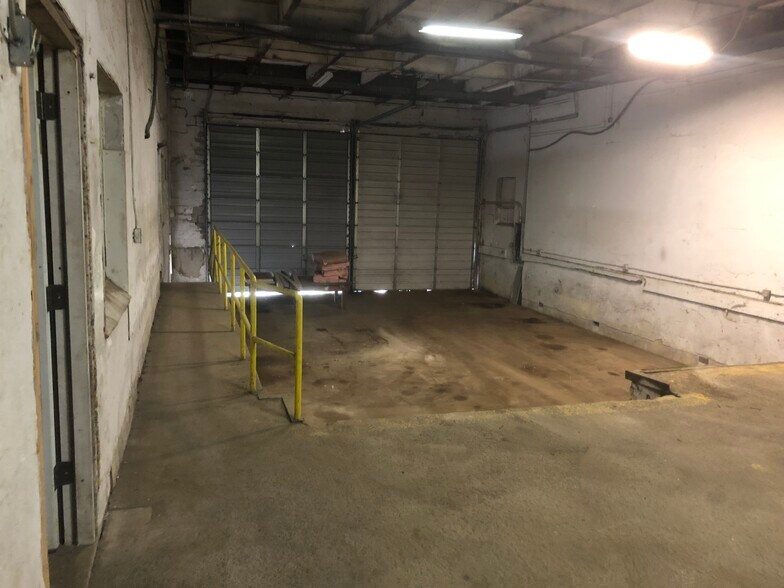 More Photos Of 1500 Jamesville Ave, Syracuse Service For Lease