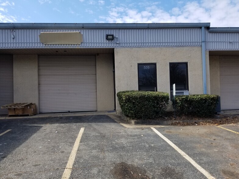More Photos Of 9244 E Hampton Dr, Capitol Heights Unknown For Lease