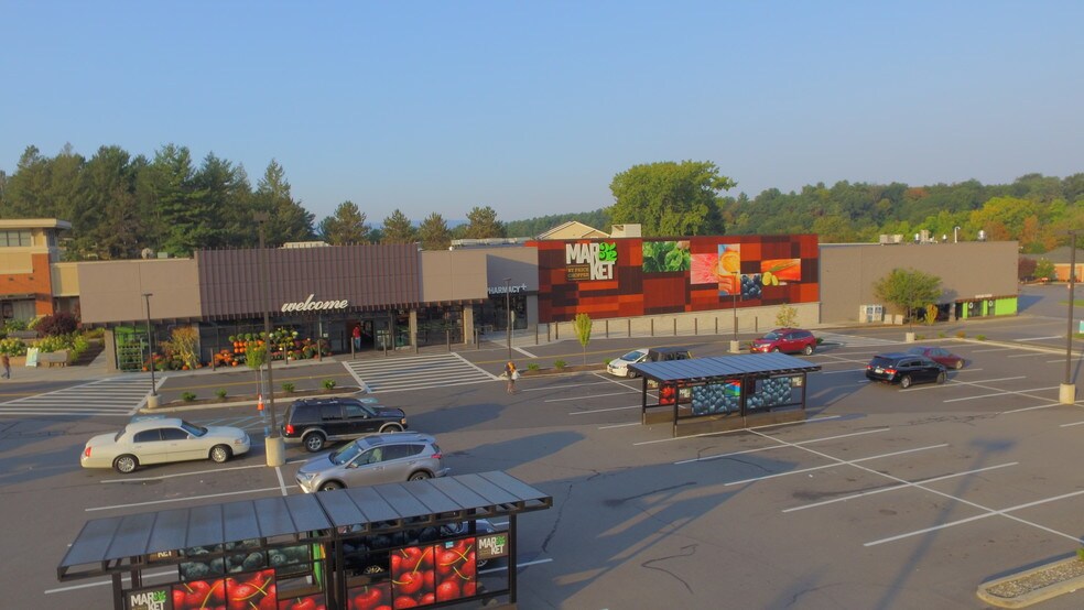 More Photos Of 2080 Western Ave, Guilderland General Retail For Lease