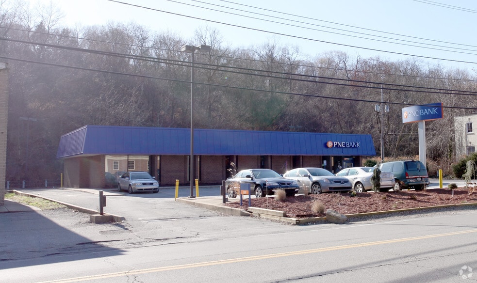 Primary Photo Of 415 McNeilly Rd, Pittsburgh Bank For Lease