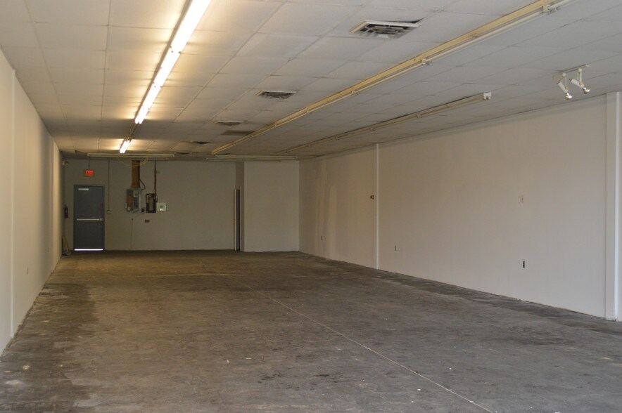 More Photos Of Kuser Rd @ Whitehorse Hamilton Rd, Trenton Unknown For Lease