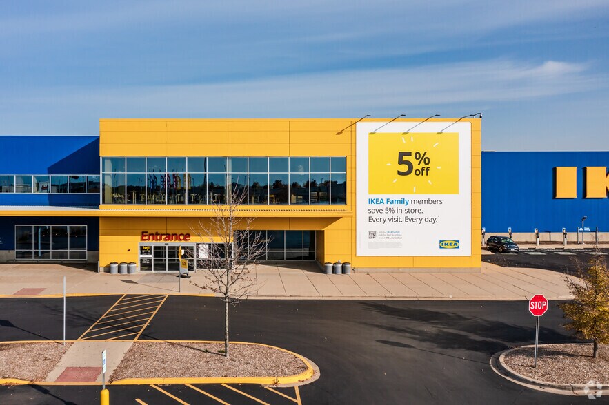 More Photos Of 702-734 E Boughton Rd, Bolingbrook Unknown For Lease