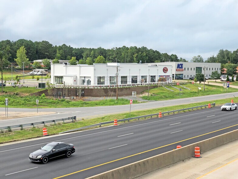 More Photos Of 11915 I-30, Little Rock General Retail For Lease