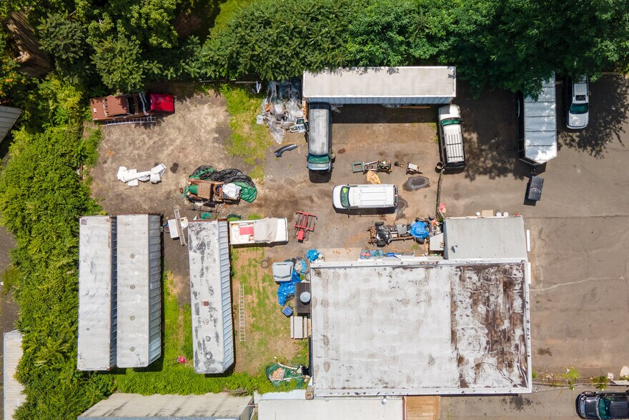 More Photos Of 275 Front Ave, West Haven Auto Repair For Sale
