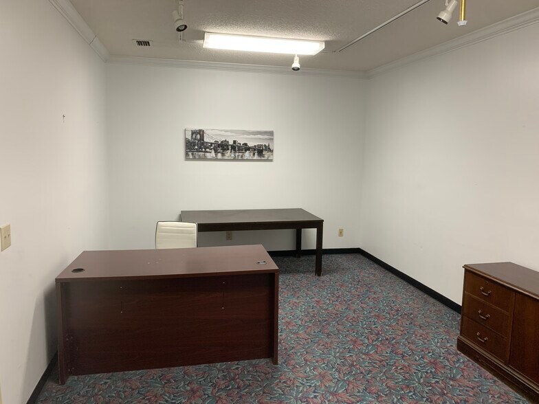 More Photos Of 1455 McCain Pky, Pelham Industrial For Lease