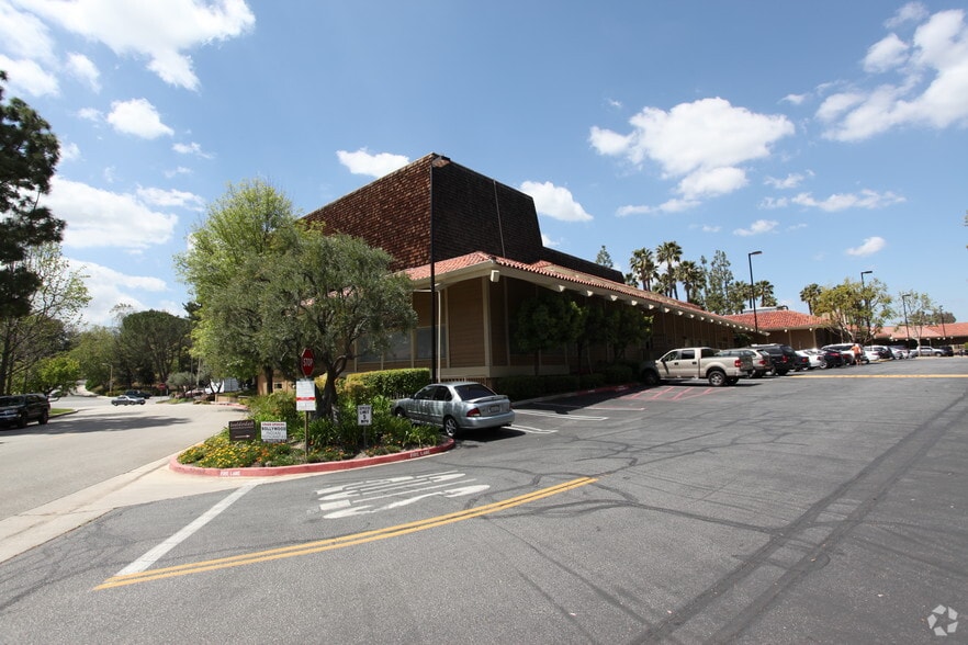 More Photos Of 850 Hampshire Rd, Westlake Village Office For Lease