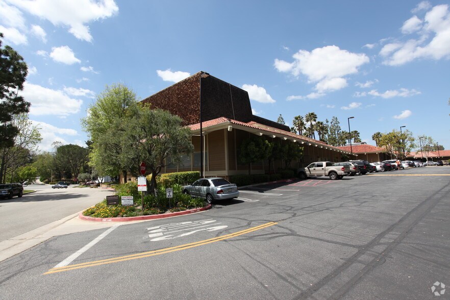 More Photos Of 850 Hampshire Rd, Westlake Village Office For Lease