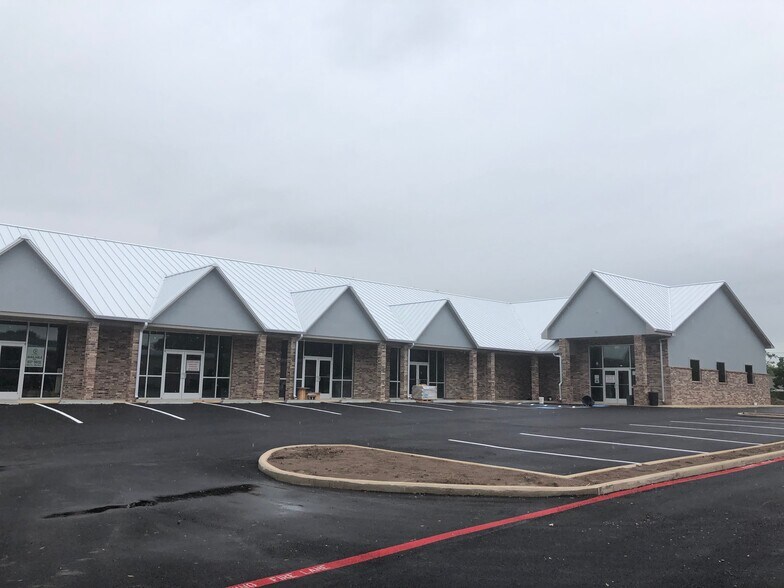 More Photos Of 2101 Pat Booker Rd, Universal City Medical For Sale