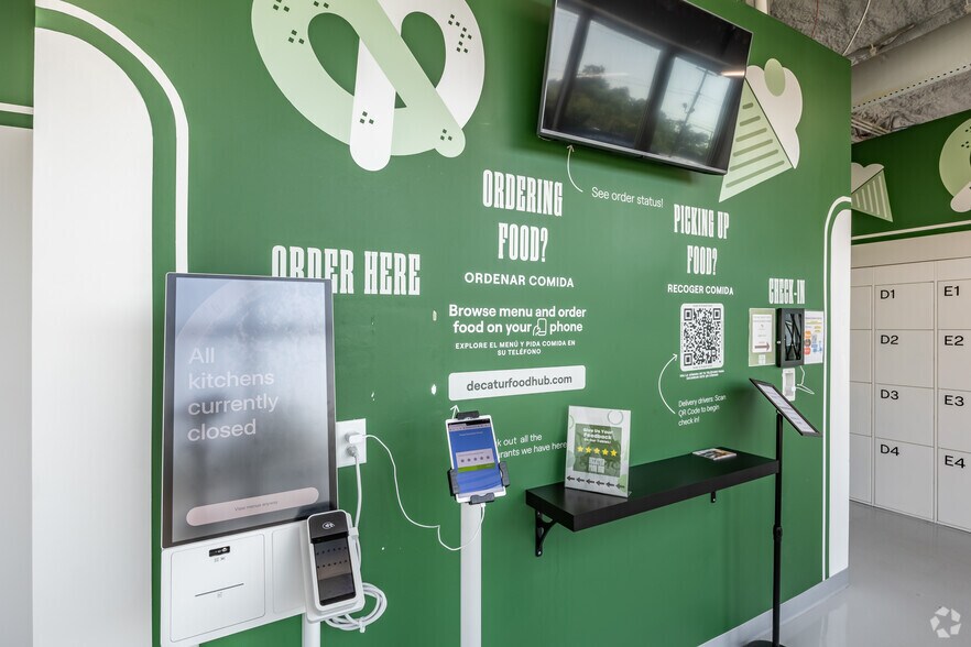 More Photos Of 2670 E College Ave, Decatur Freestanding For Lease