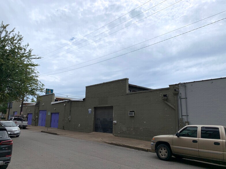 More Photos Of 2511 Swiss Ave, Dallas Light Manufacturing For Lease