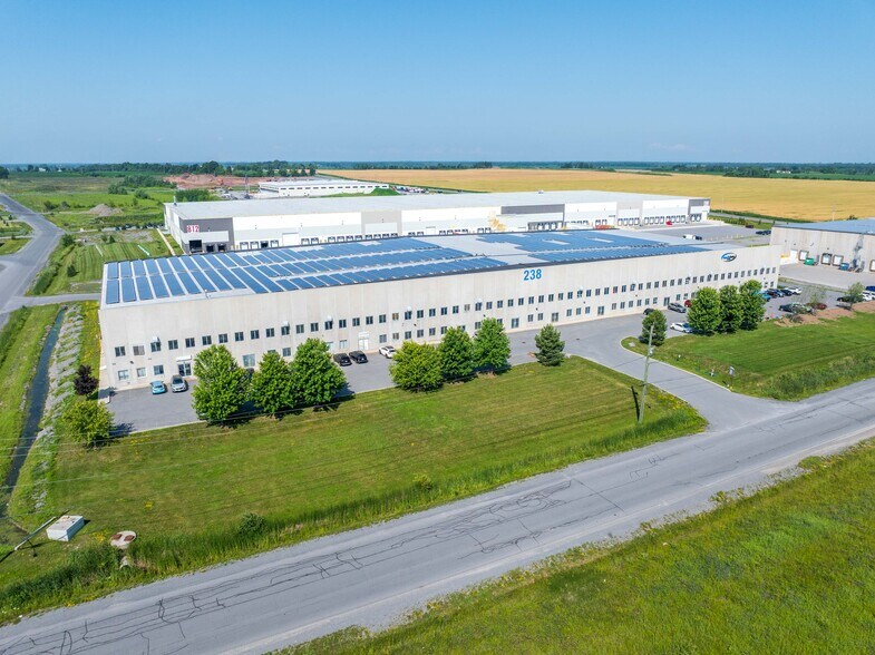 More Photos Of 238 Corduroy Rd, Russell Industrial For Lease