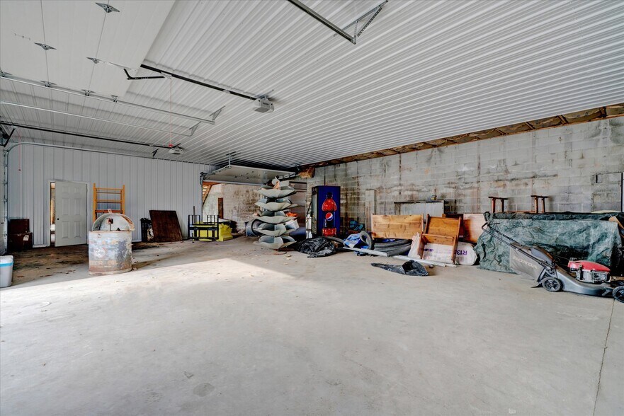 More Photos Of 101 E Colliery Ave, Tower City Storefront Retail Residential For Sale