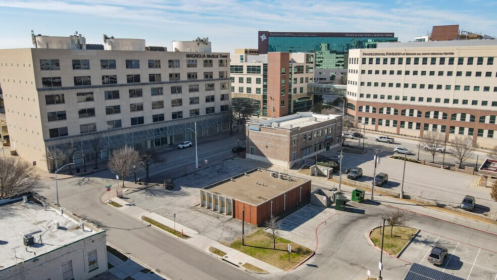 More Photos Of 1550 W Magnolia Ave, Fort Worth Medical For Lease