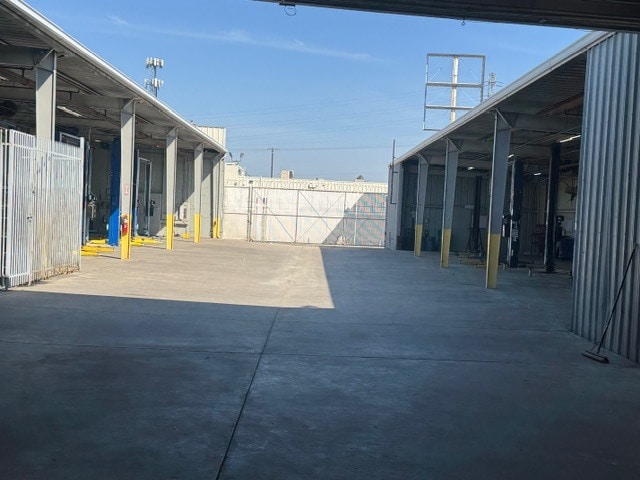 More Photos Of 4608 Rudnick Ct, Bakersfield Auto Dealership For Lease